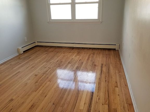 5th image of 3060 49th St #2