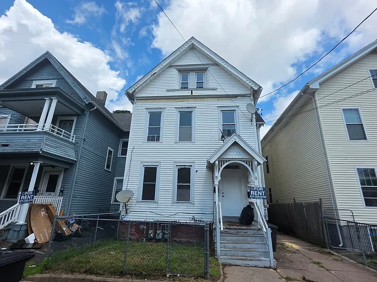 17 Elliott St #2 — Photo 10