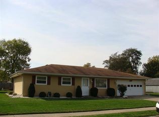 2415 Marshall Dr, Mishawaka, IN 46544
