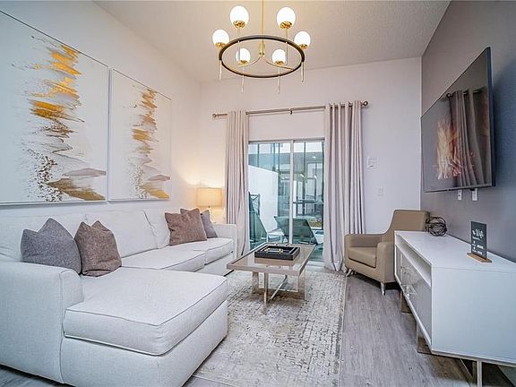 5th image of 387 Famagusta Dr #387