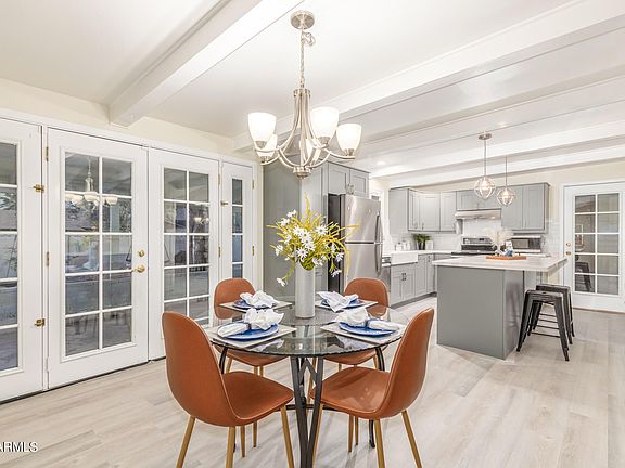 3rd image of 104 E La Jolla Drive