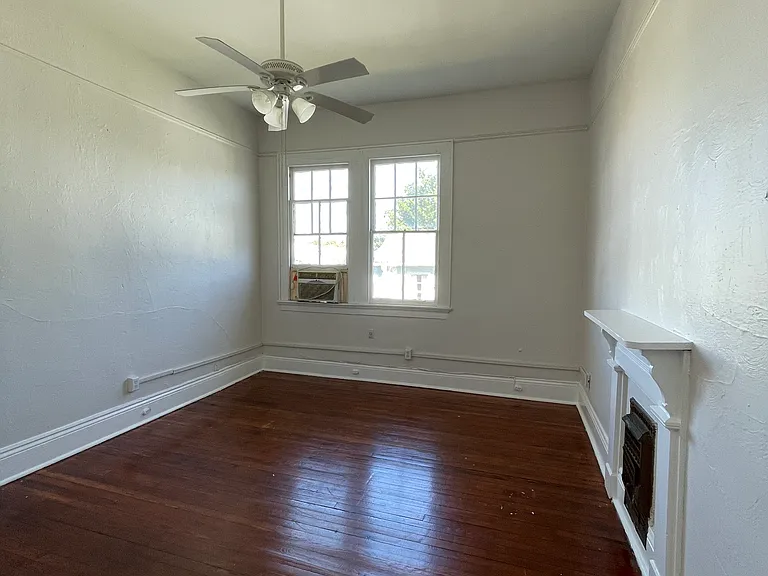 4229 Coliseum St — Photo 6