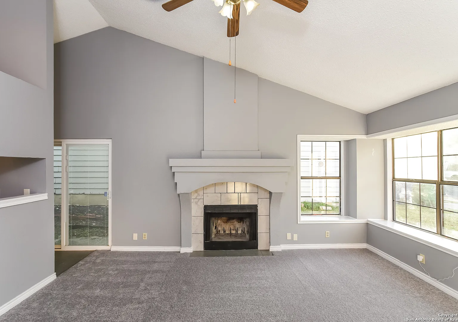 5927 Catalina Sunrise Drive - 1 — Photo 2