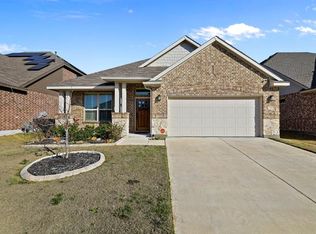 7616 Parkview Dr, Haltom City, TX 76148