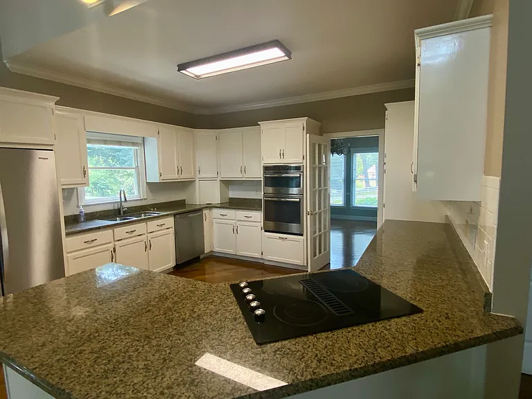 Country Club Dr — Photo 19