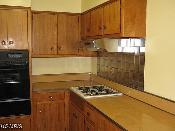 5th image of 6112 Leewood Dr