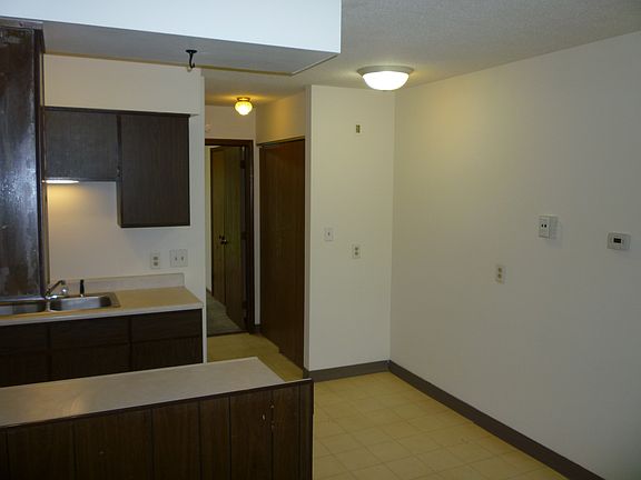 5th image of 7689 48th Ave APT 4