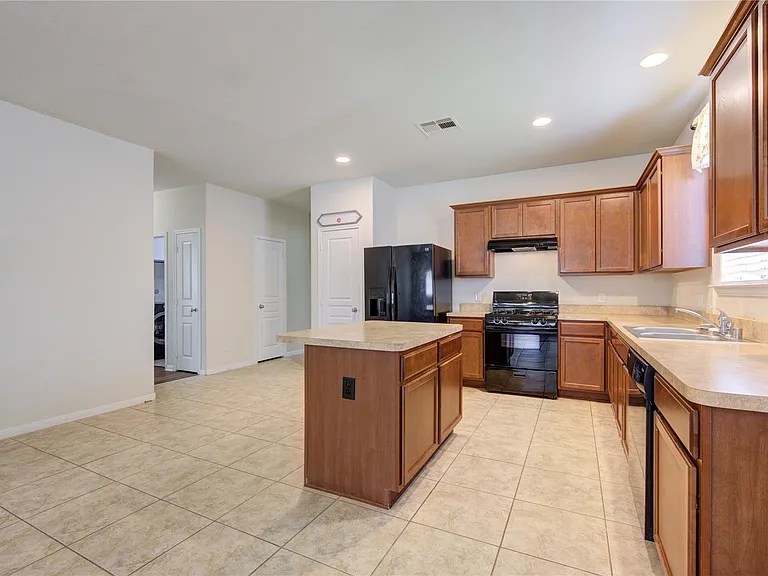 5318 Hickory Harvest Dr — Photo 20