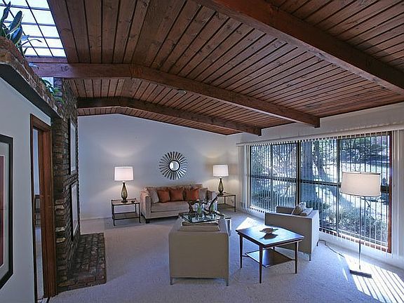 3rd image of 3417 Regalwoods Dr