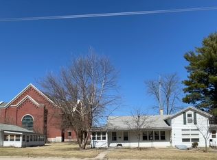 601 Elm St, Wisconsin Dells, WI 53965