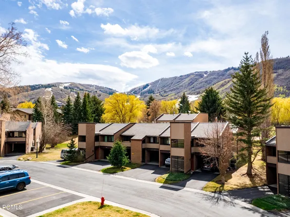 1677 Captain Molly Dr Unit 221, Park City, UT 84060