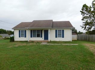 955 Crabapple Ct, Clarksville, TN 37040