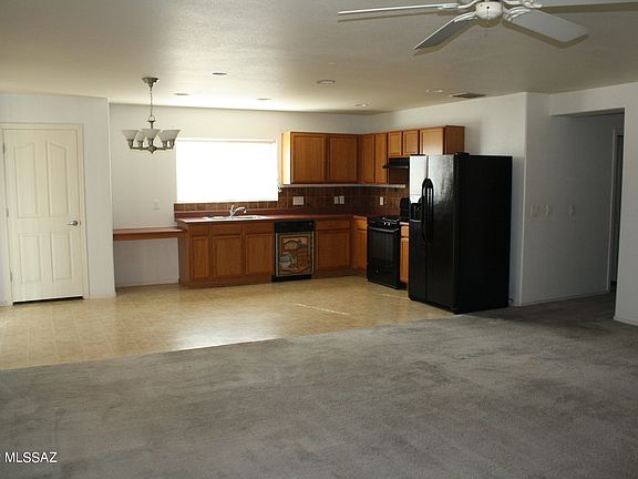 3rd image of 6443 S Sunrise Valley Dr