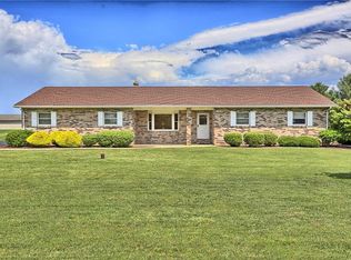 747 Topton Rd, Kutztown, PA 19530