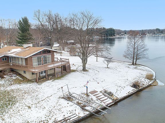 3rd image of 2021 N White Birch Dr