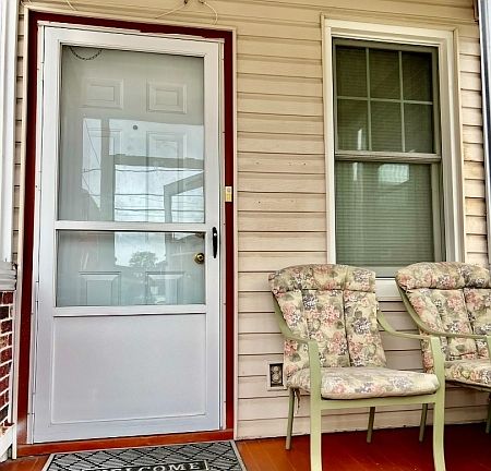 5th image of 51 Paine Ave