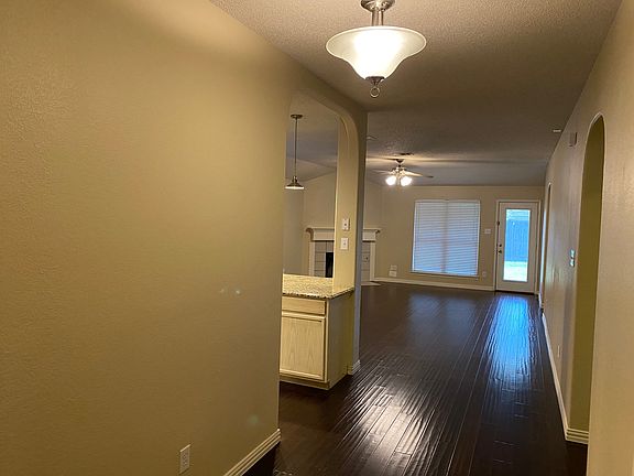 4th image of 9909 Carter Dr