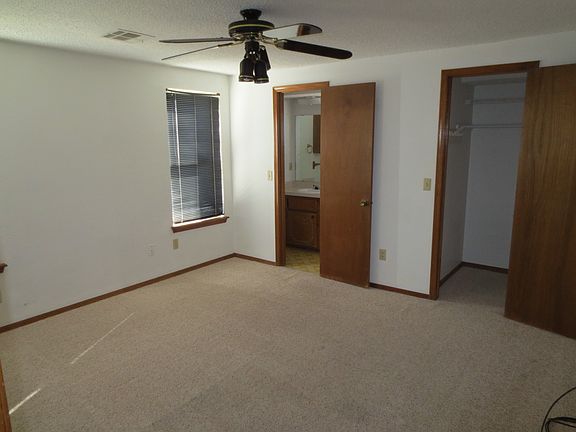 4th image of 8421 Bigwood Dr