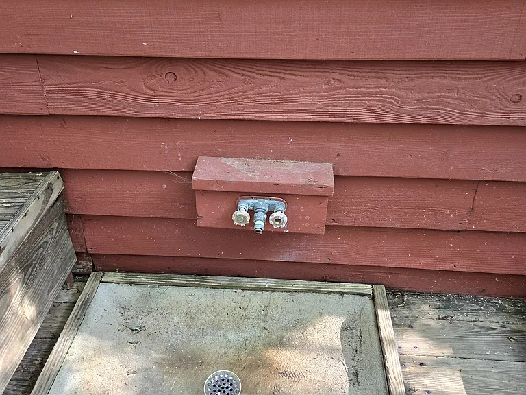 Running hot and cold water on deck