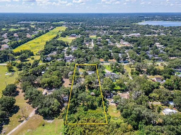 12736 Sydney Rd, Dover, FL 33527