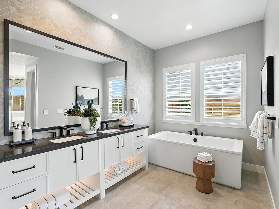 Apricot Estates by Trumark Homes in Brentwood, CA I Residence 1 Model