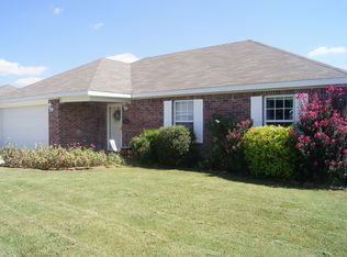98 N Sable St, Farmington, AR 72730