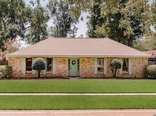 12006 Towering Oaks Dr, Baton Rouge, LA 70810