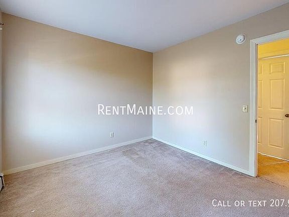 4th image of 71 Valley View Ln APT B