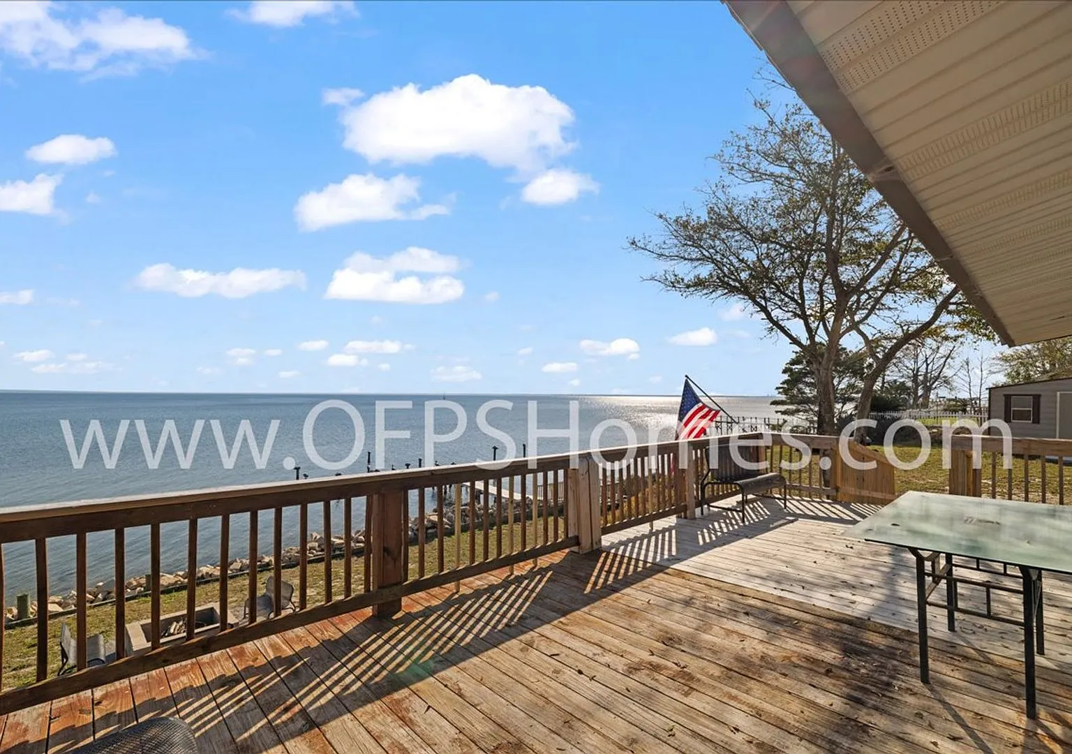 Stunning 4-Bedroom, 3-Bath Waterfront Home in Choctaw Beach 140ft of Bayfront Bliss! — Photo 2