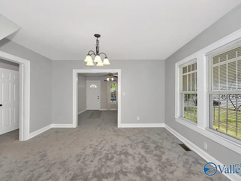 2112 Summer St SW — Photo 5