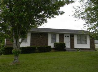 209 Lakeview Dr, Lawrenceburg, KY 40342