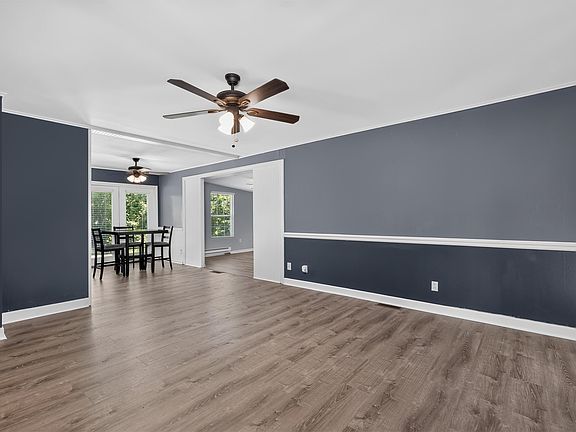4th image of 402 Elken Pl