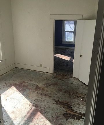 4th image of 1540 San Francisco St