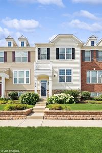 916 E Wing St, Arlington Heights, IL, 60004