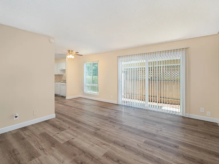 4875 Manzanita Ave #31 — Photo 1