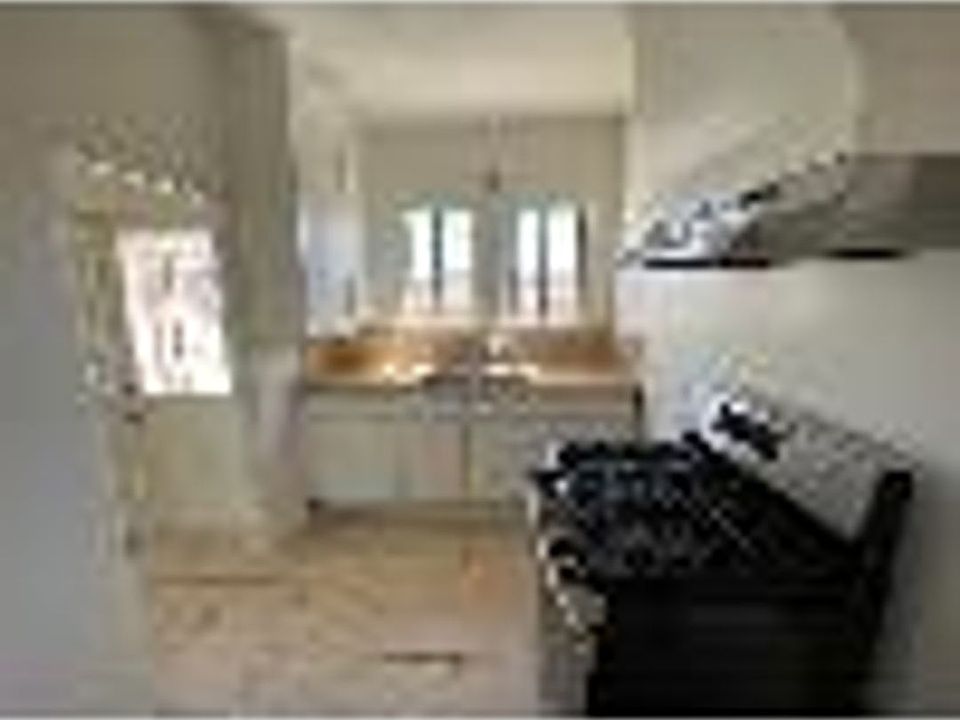 1st image of 200 N Maple Ave #Maple200-d