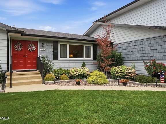 4th image of 25283 Thompson Rd