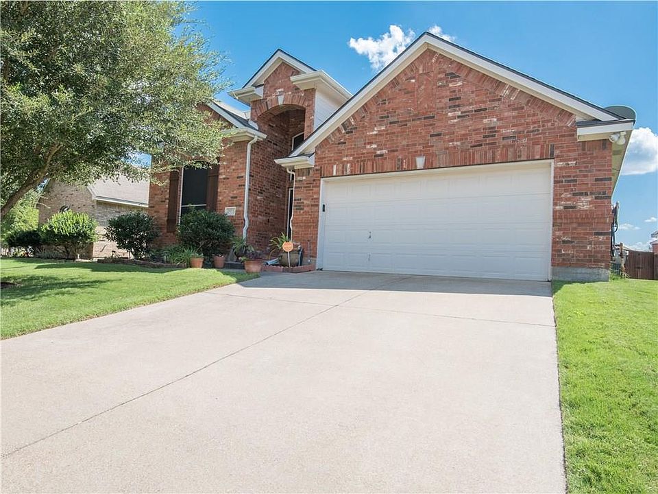 1st image of 4916 Kingfisher Ln