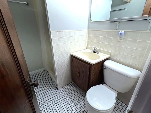 4th image of 5272-5274 N Luna Ave #5272-G