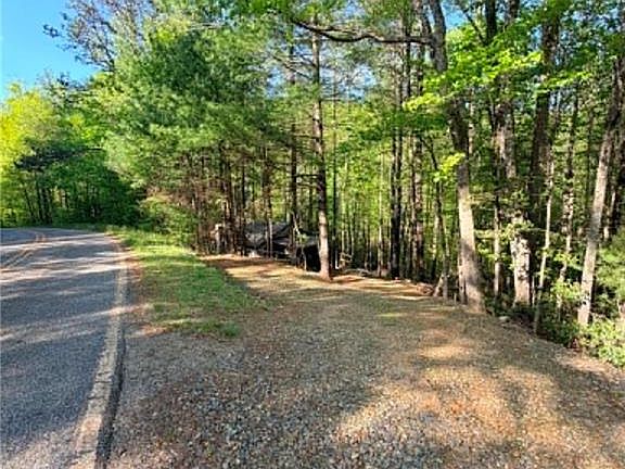 4th image of Shoe Rd