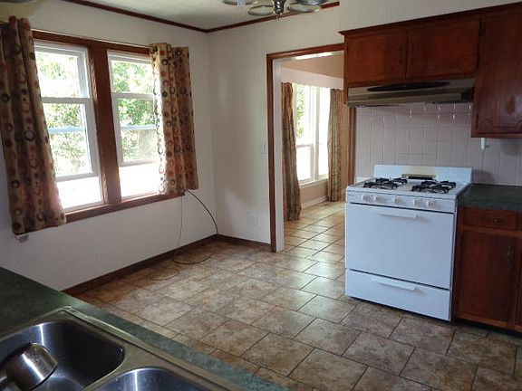 4th image of 1115 Sevier St