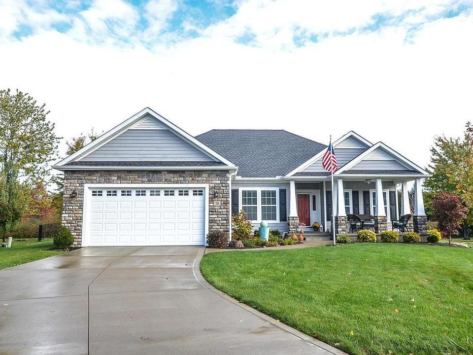 1st image of 38 Corbin Dr N