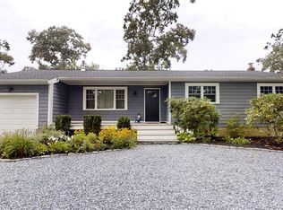 36 Surrey Dr, Center Moriches, NY 11934