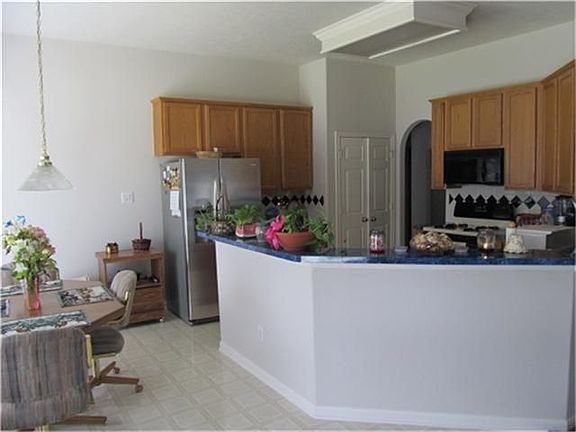 4th image of 203 Briarglen Dr