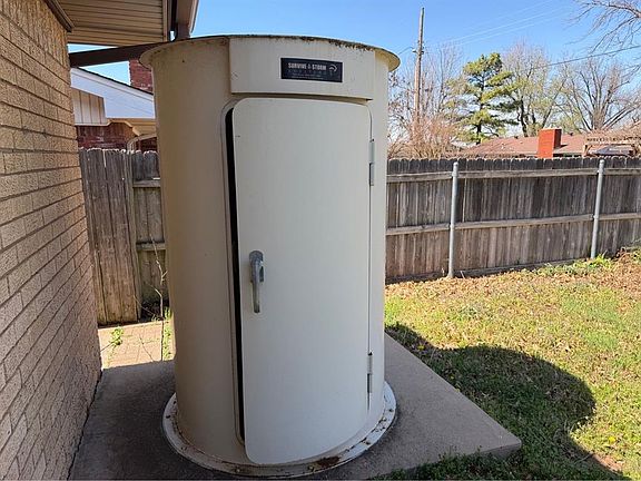 5th image of 8317 NW 34th Ter