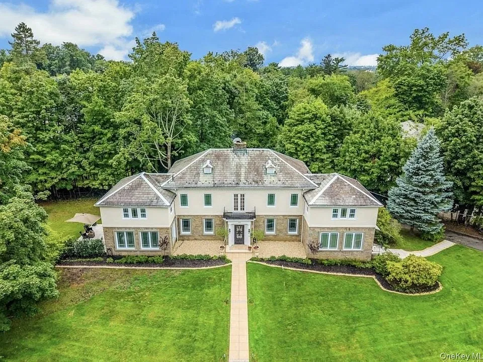 50 Forest Cir
