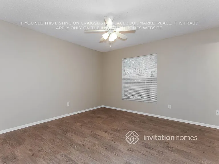 14008 Capitol Dr — Photo 11