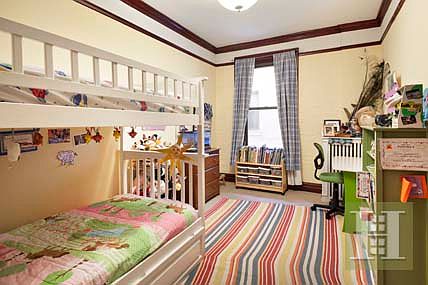 4th image of 500 W 111th St APT 4B
