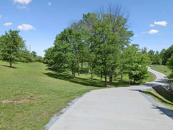 5th image of 4160 Clovercroft Rd