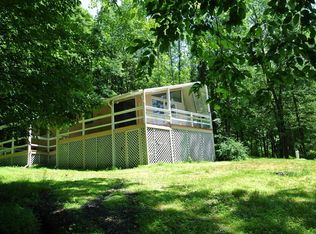 112 Rabbit Ln, Scotrun, PA 18355